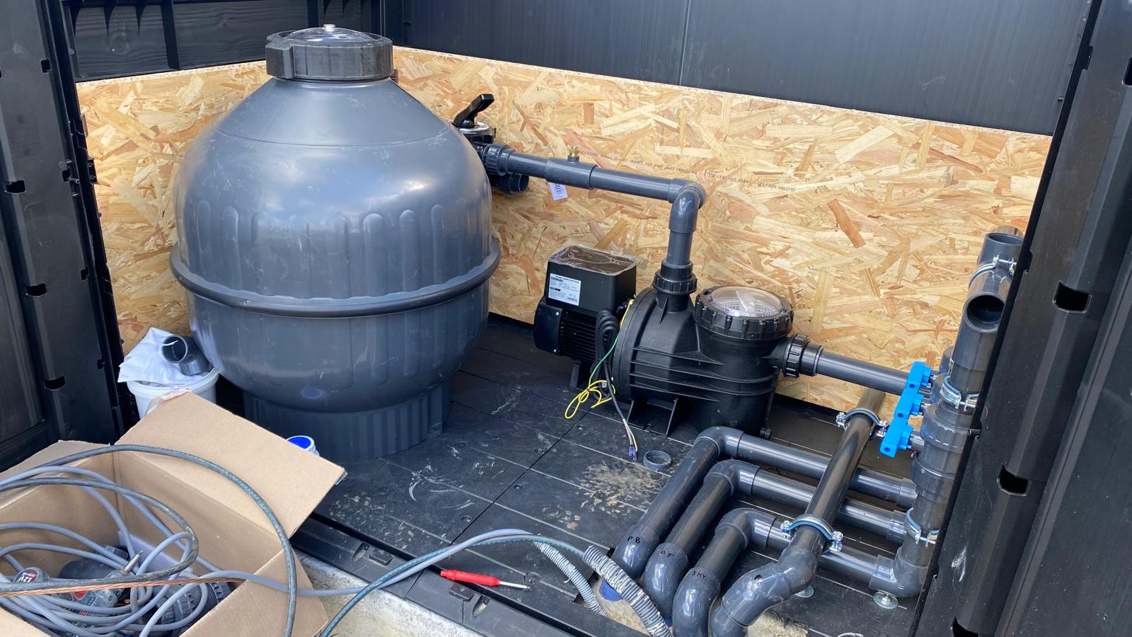 Local technique pour piscine